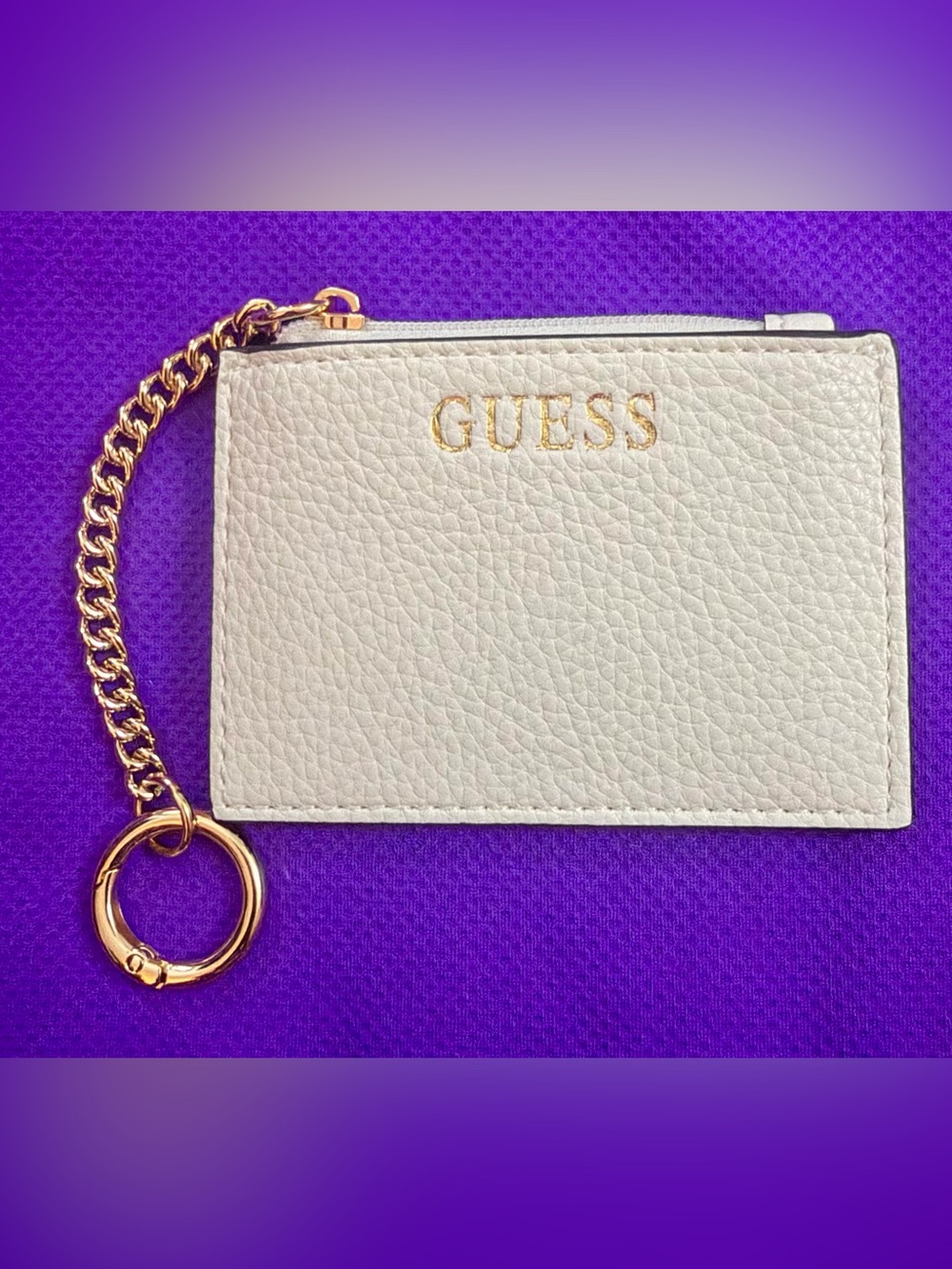 GUESS White Pebbled Leather Card Case with Gold Hardware